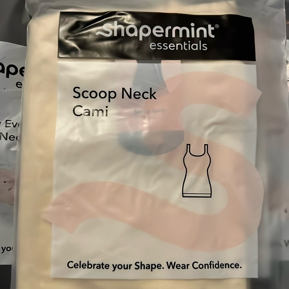 Shapermint Scoop Neck Cami in nude